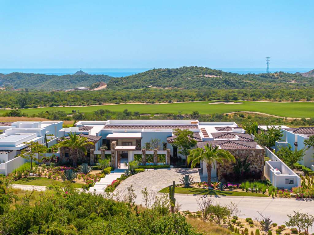 Querencia Section 13- El Lago El Lago features 16 single-family villas with vertical living layouts of two and three levels, maximizing for sale
