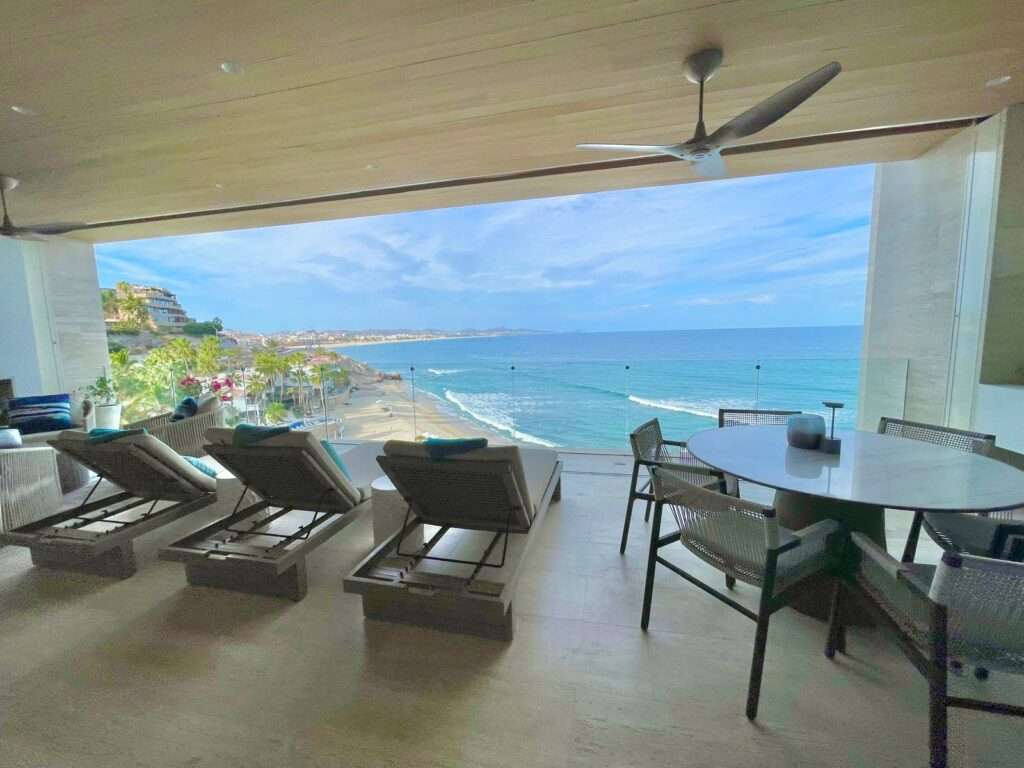 Querencia Section 28- Ocean Residences This luxury four-bedroom Ocean Residence condo offers an exceptional blend of comfort, elegance, and breathtaking ocean for sale